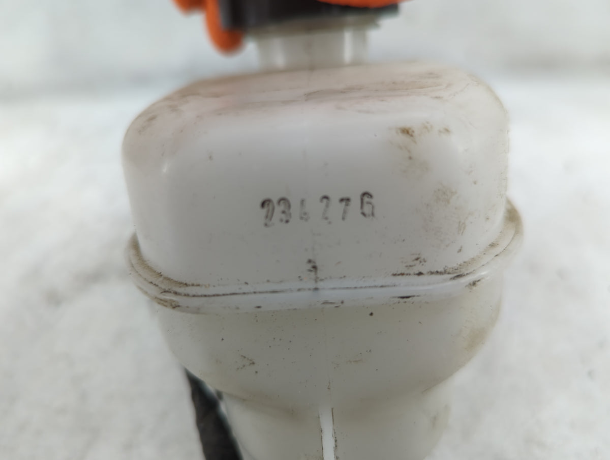 2006-2008 Buick Lucerne Brake Master Cylinder 5034430 - Oemusedautoparts1.com