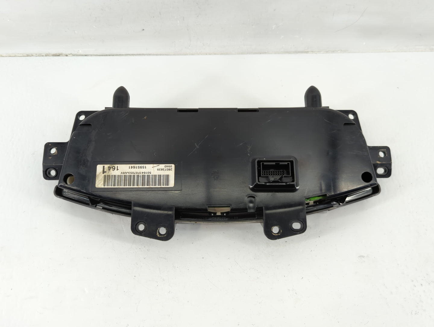 2007 Buick Lucerne Instrument Cluster Speedometer Gauges Fits OEM Used Auto Parts - Oemusedautoparts1.com