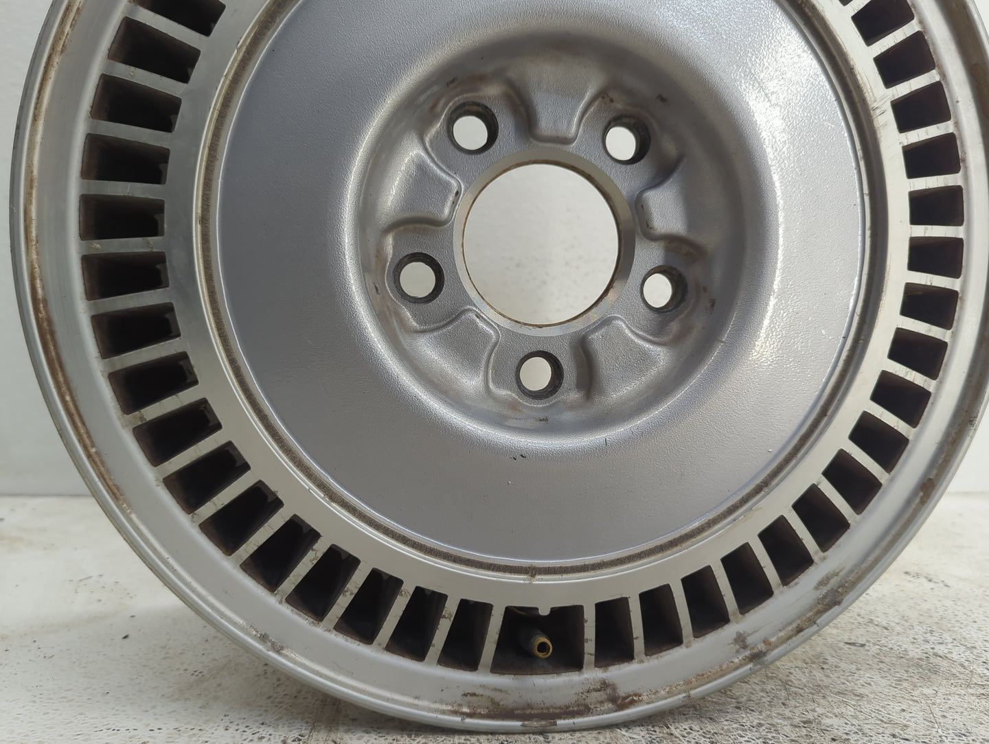 1991-1996 Buick Park Avenue Oem Wheel Rim 1104015 - Oemusedautoparts1.com
