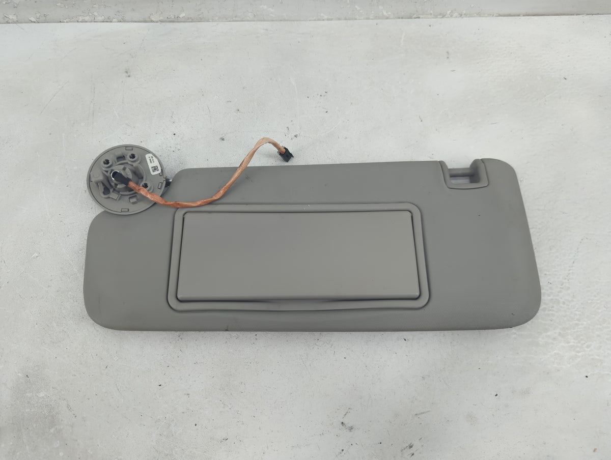 2016-2017 Buick Regal Sun Visor Shade Replacement Passenger Right Mirror Fits Fits 2016 2017 OEM Used Auto Parts - Oemusedau