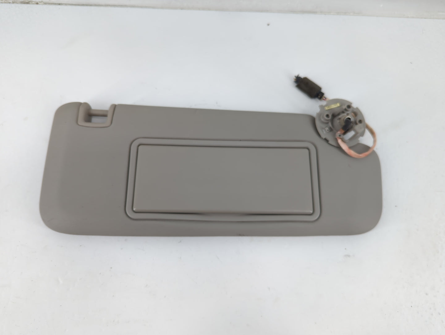 2011-2015 Buick Regal Sun Visor Shade Replacement Passenger Right Mirror Fits Fits 2011 2012 2013 2014 2015 OEM Used Auto Pa