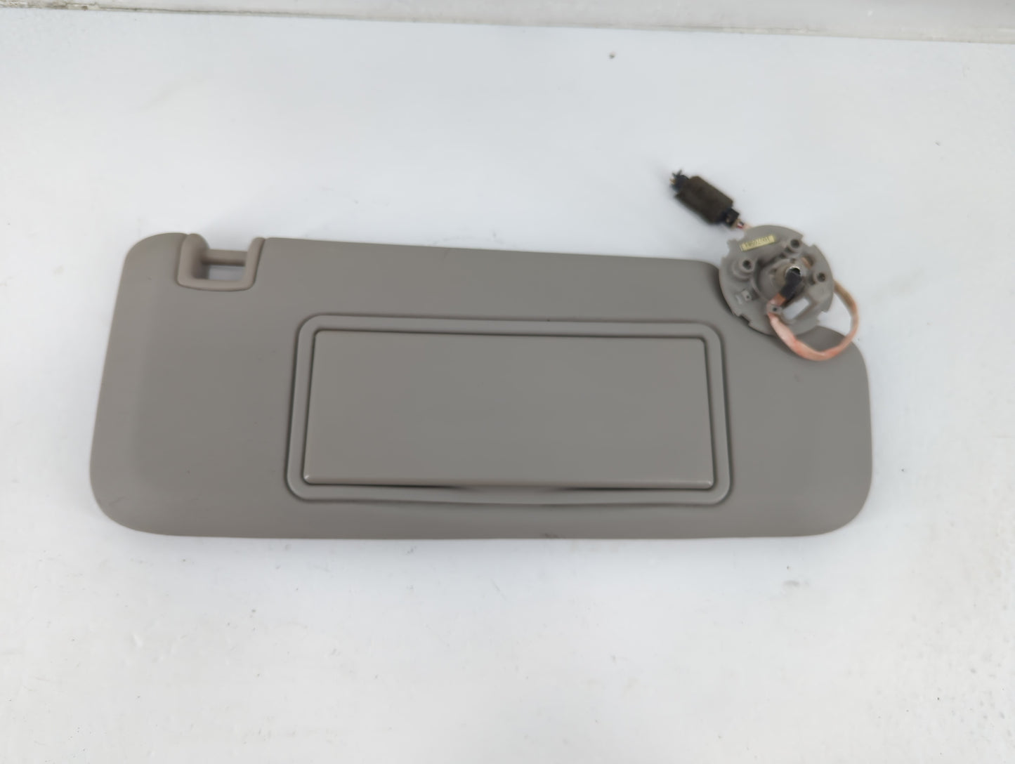 2011-2015 Buick Regal Sun Visor Shade Replacement Passenger Right Mirror Fits Fits 2011 2012 2013 2014 2015 OEM Used Auto Pa