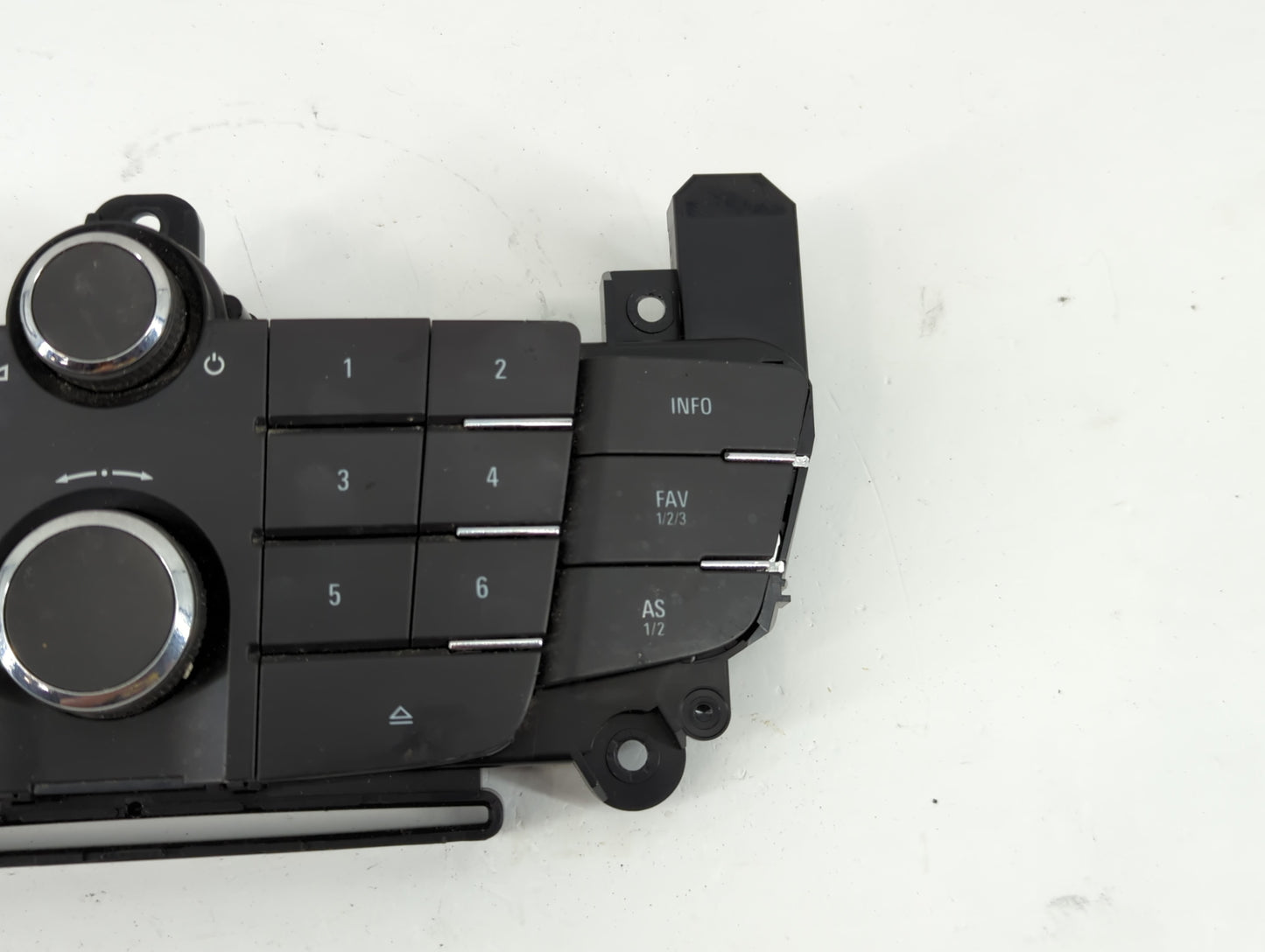 2011-2012 Buick Regal Radio Control Panel - Oemusedautoparts1.com