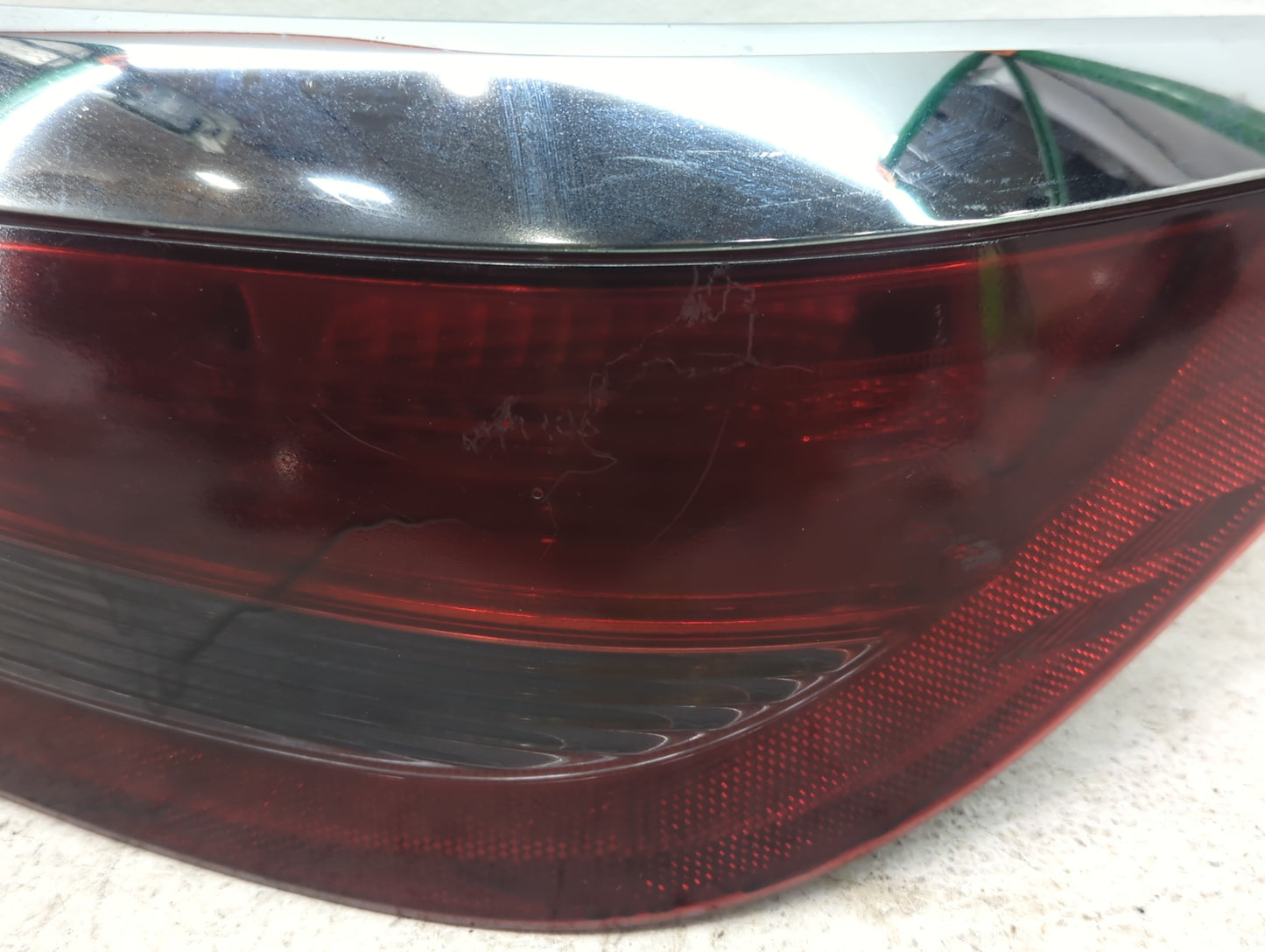 1997-2004 Buick Regal Tail Light Assembly Passenger Right OEM Fits Fits 1997 1998 1999 2000 2001 2002 2003 2004 OEM Used Aut