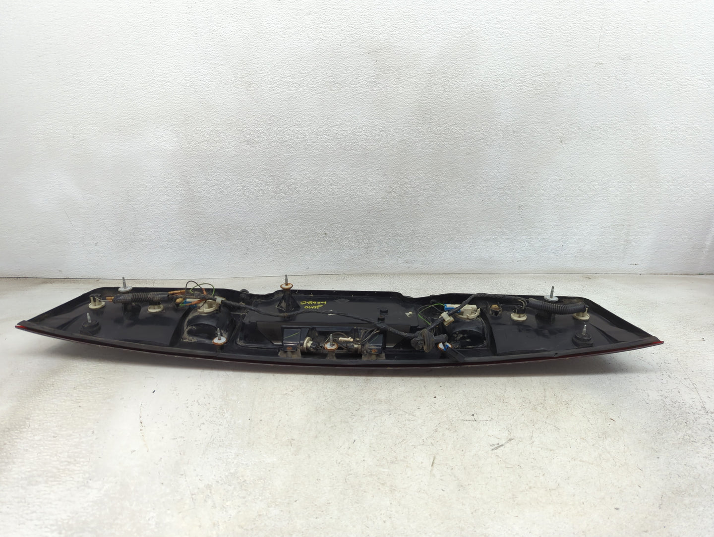 1999-2000 Buick Regal Passenger Right Side Deck Lid Mounted Tail Light - Oemusedautoparts1.com