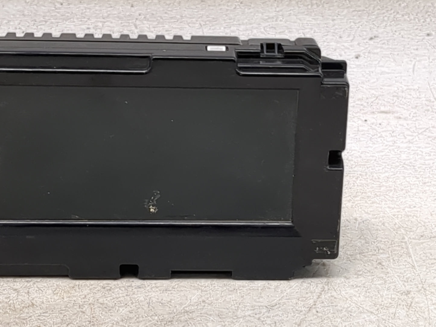 2011-2012 Buick Regal Information Display Screen 1158098 - Oemusedautoparts1.com