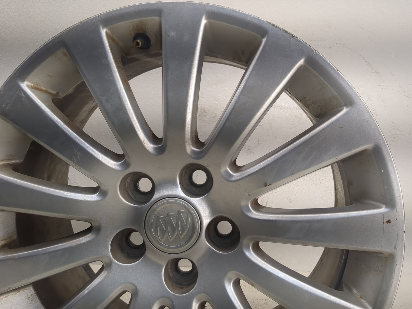 2011-2013 Buick Regal Oem Wheel Rim - Oemusedautoparts1.com