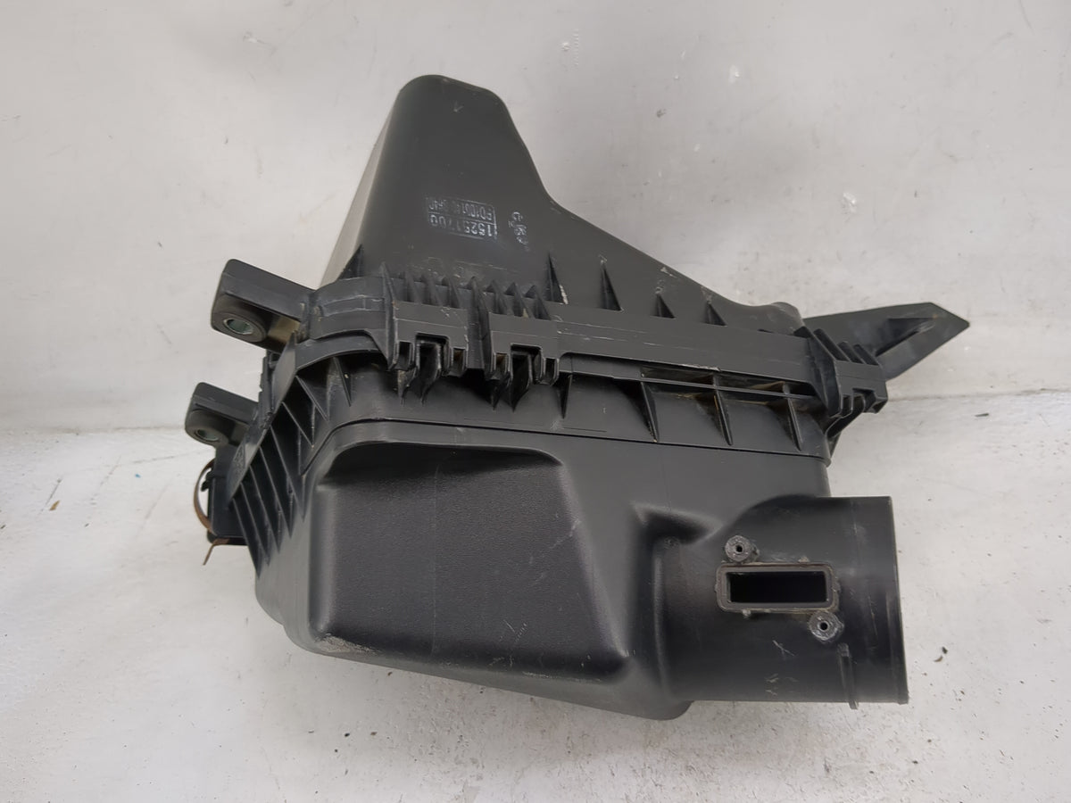 2014-2017 Buick Regal Air Cleaner Intake-duct Hose Tube 1300557 - Oemusedautoparts1.com