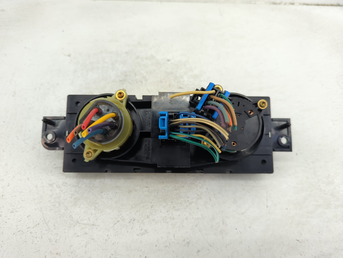 1997-1999 Buick Regal Climate Control Module Temperature AC/Heater Replacement Fits Fits 1997 1998 1999 OEM Used Auto Parts 