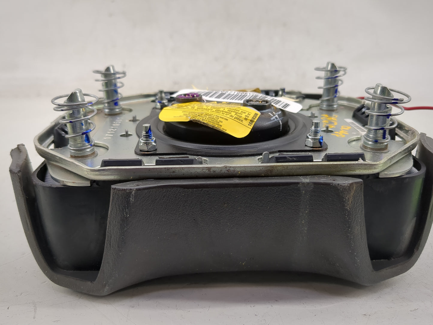 2005-2007 Buick Rendezvous Air Bag Driver Left Steering Wheel Mounted - Oemusedautoparts1.com