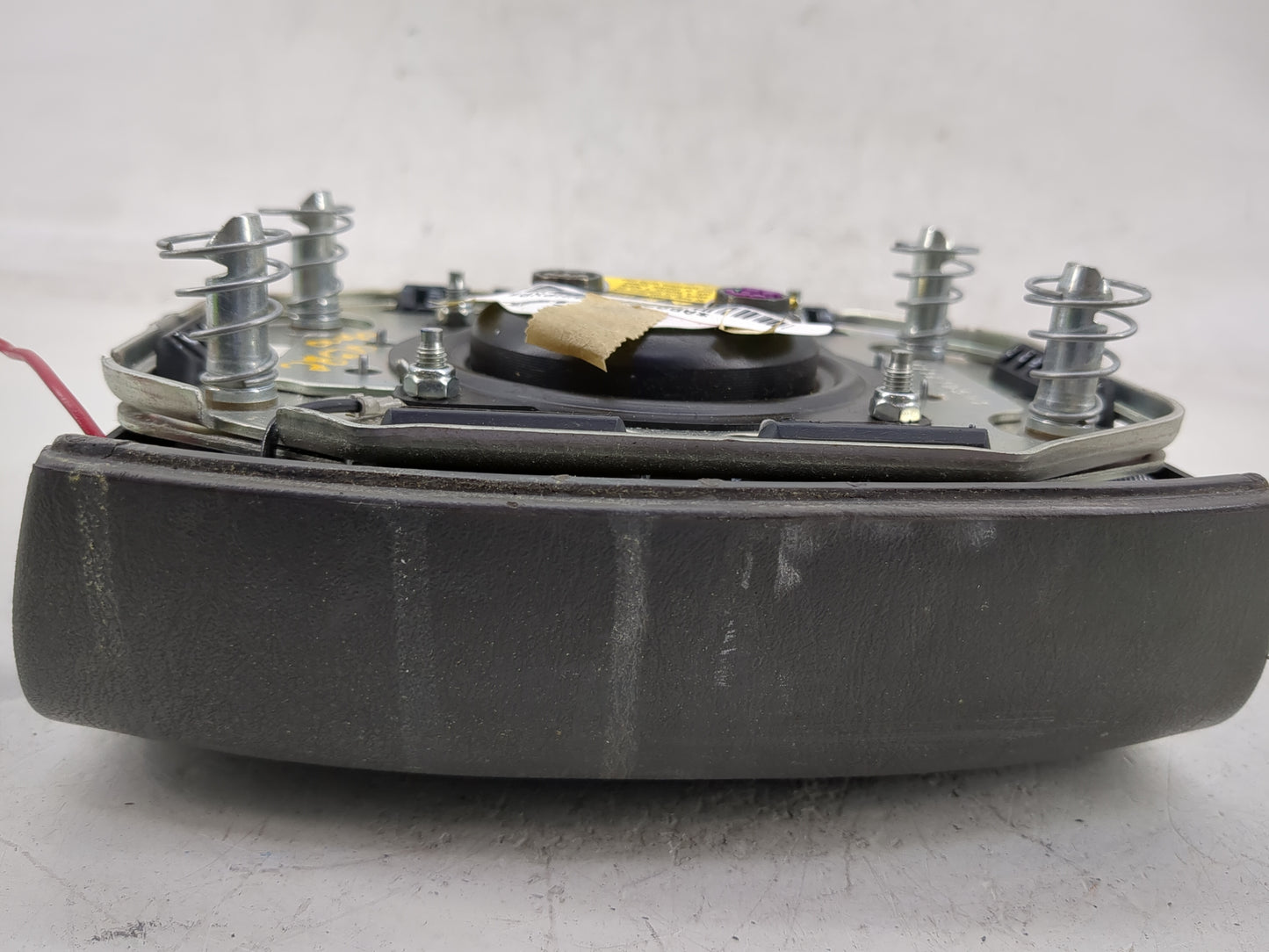 2005-2007 Buick Rendezvous Air Bag Driver Left Steering Wheel Mounted - Oemusedautoparts1.com
