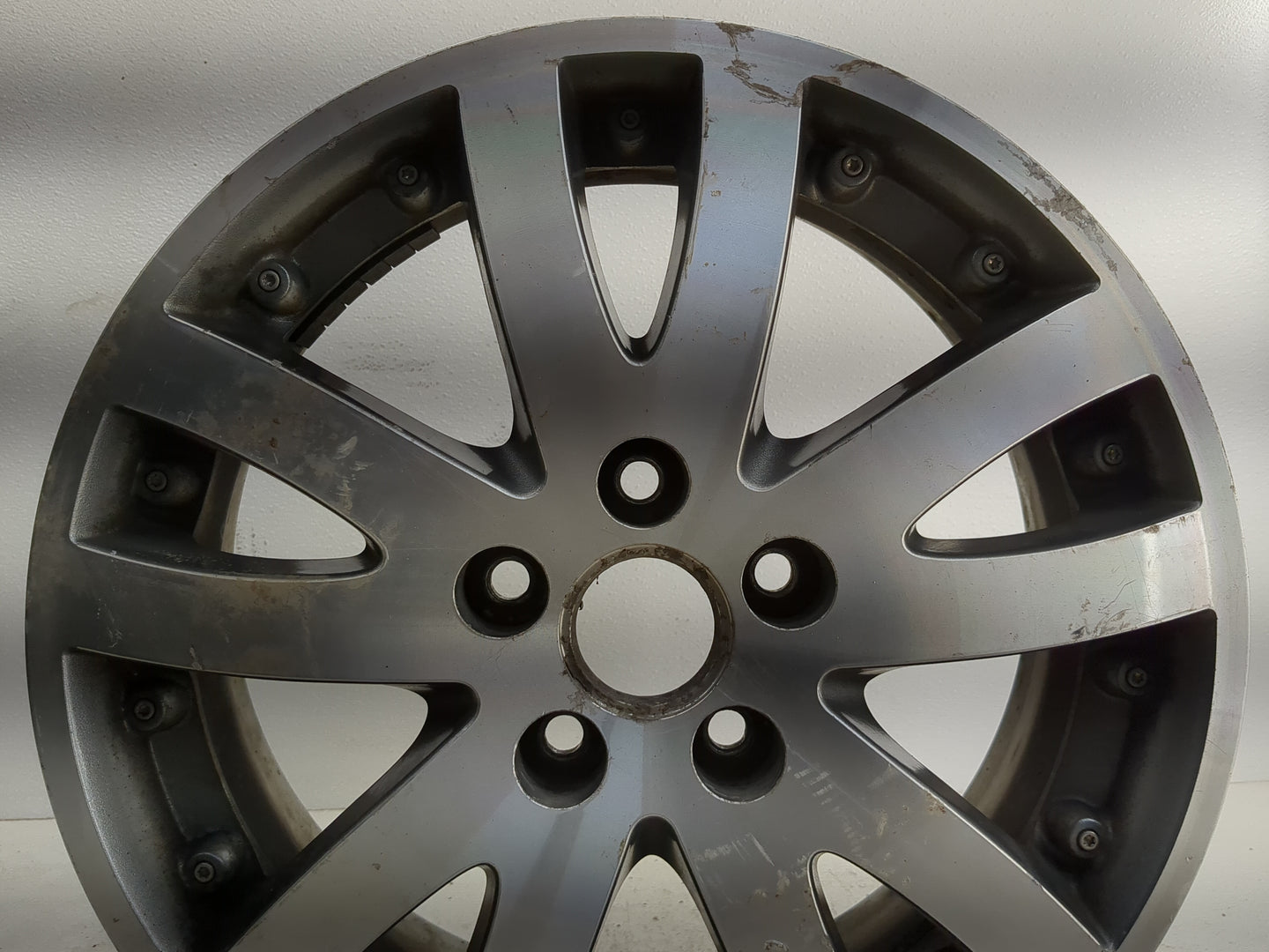 2004-2006 Buick Rendezvous Oem Wheel Rim - Oemusedautoparts1.com