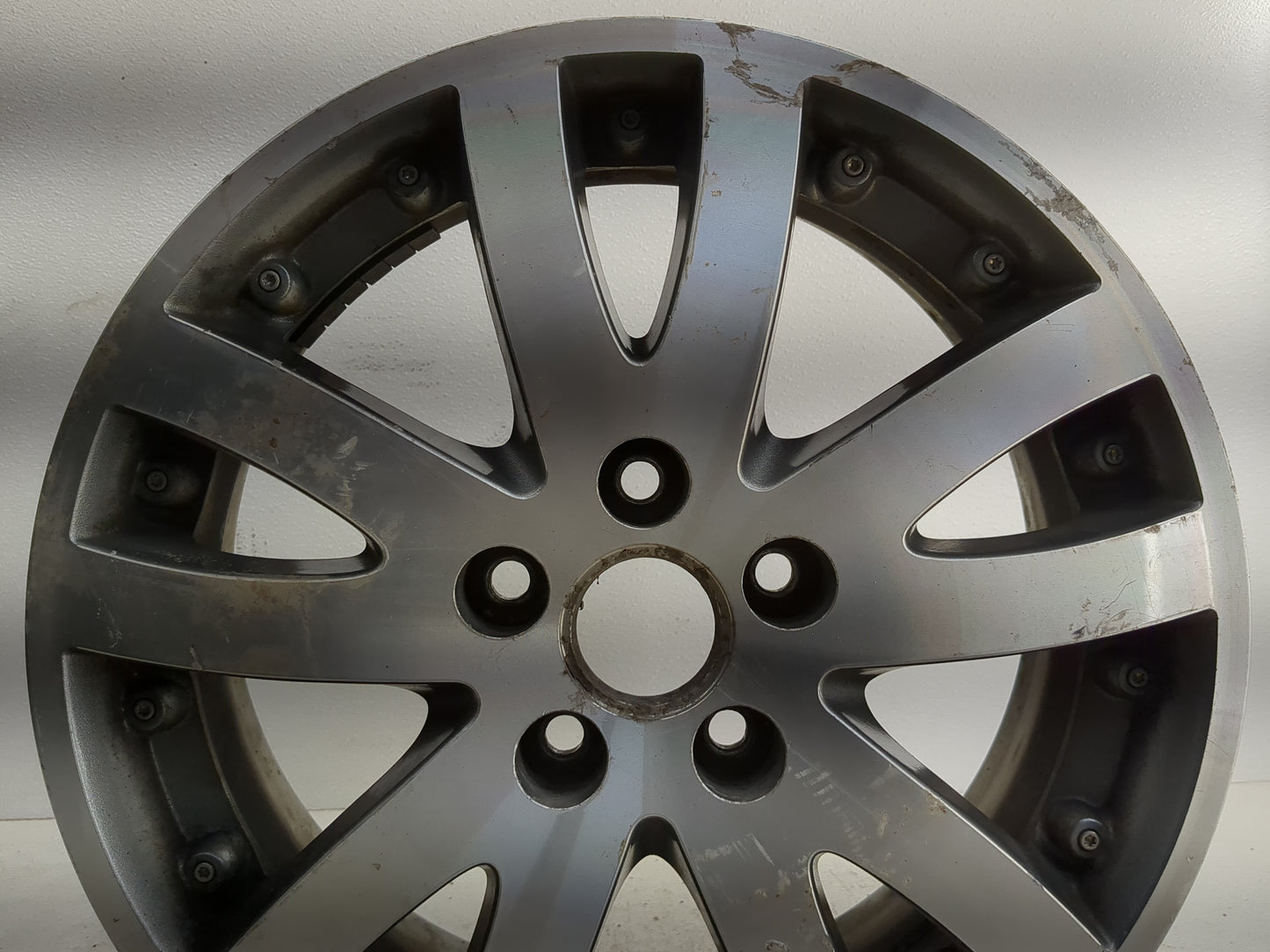 2004-2006 Buick Rendezvous Oem Wheel Rim - Oemusedautoparts1.com