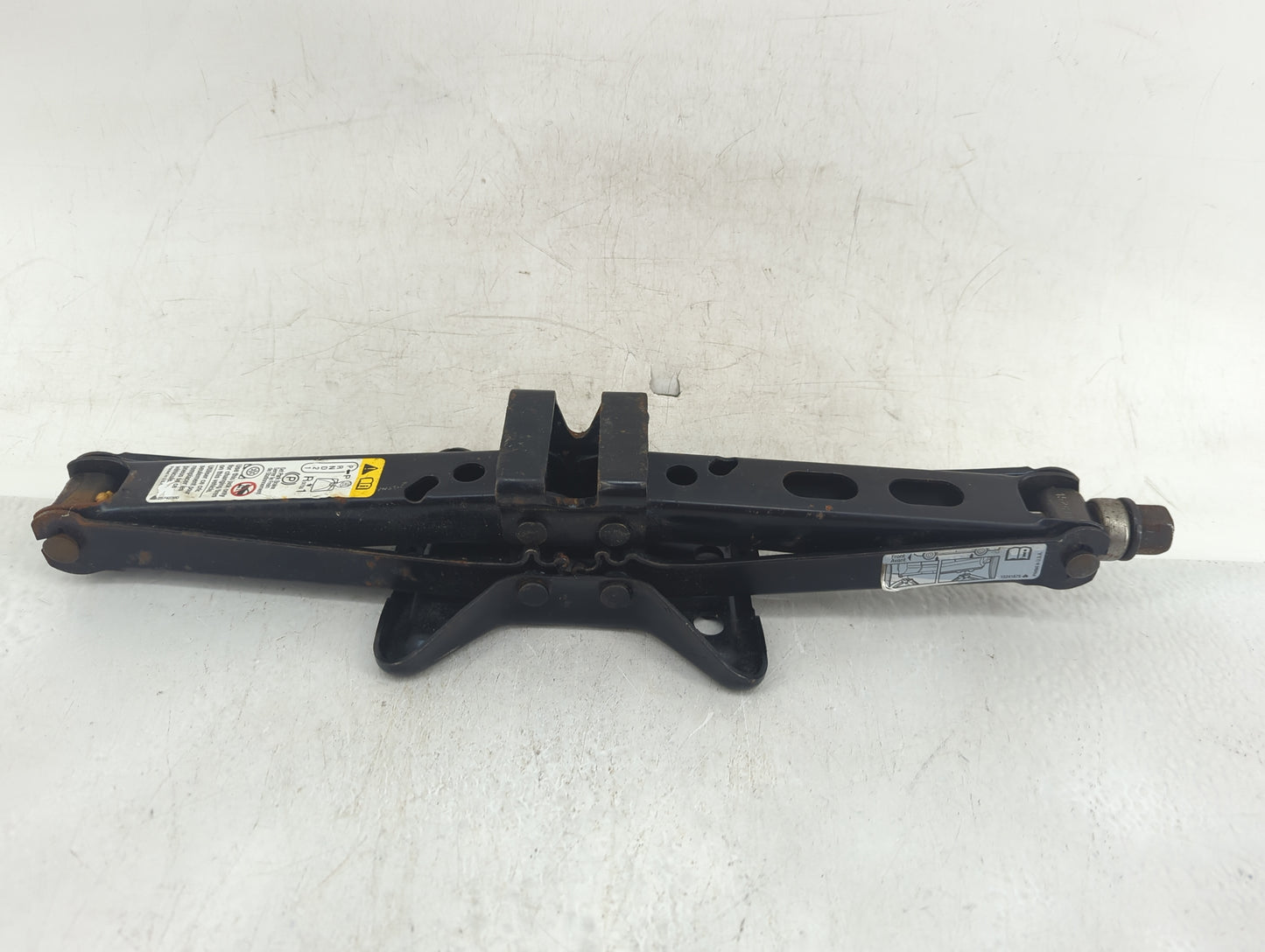2006 Buick Terraza Spare Scissor Car Jack - Oemusedautoparts1.com