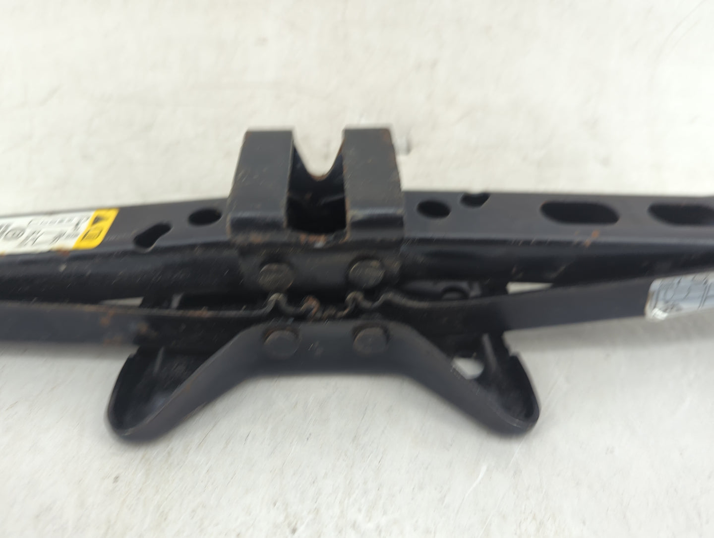 2006 Buick Terraza Spare Scissor Car Jack - Oemusedautoparts1.com