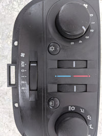 2005-2007 Buick Terraza Climate Control Module Temperature AC/Heater Replacement Fits Fits 2005 2006 2007 2008 2009 OEM Used