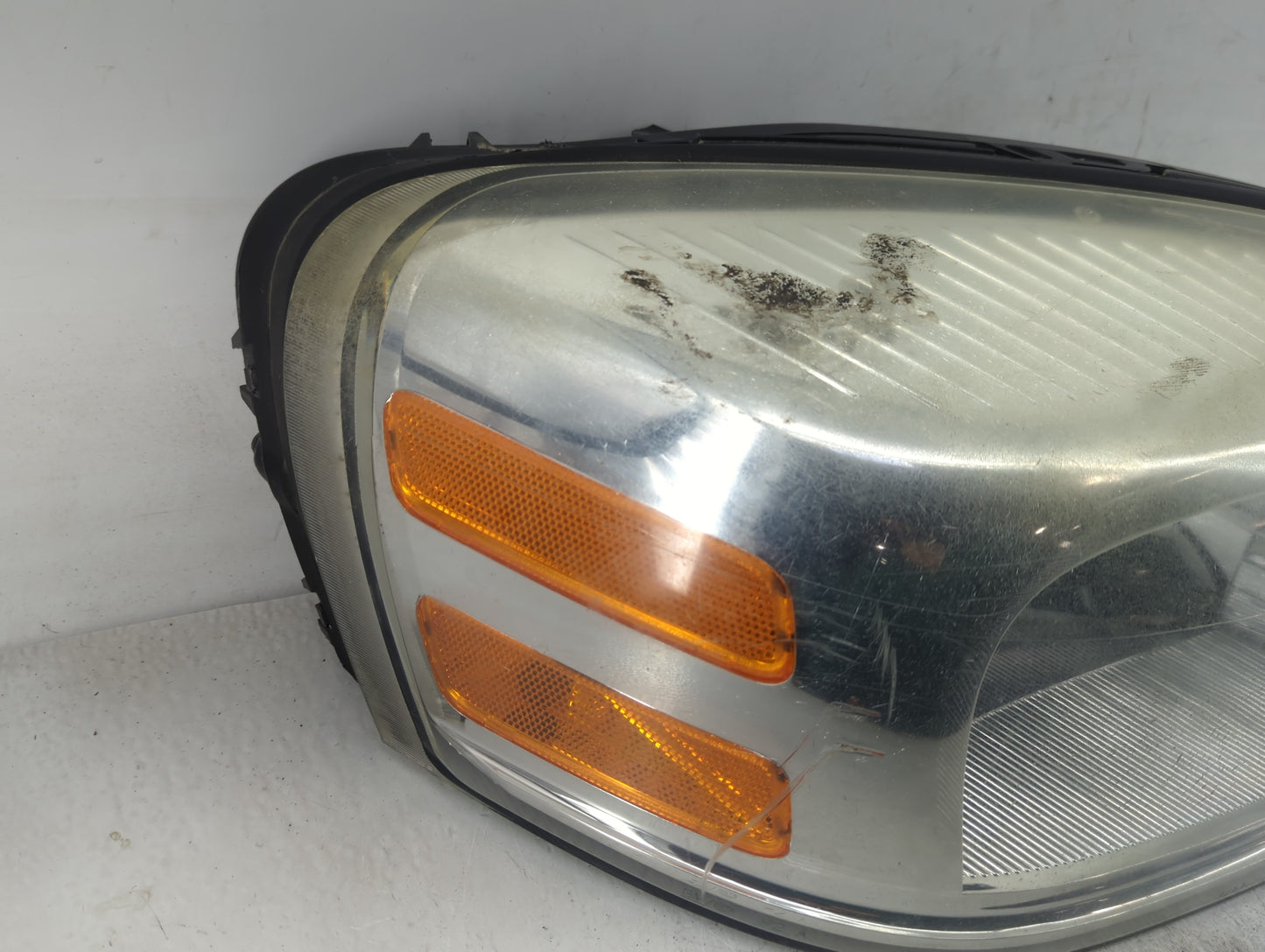 2005-2007 Buick Terraza Passenger Right Oem Head Light Headlight Lamp - Oemusedautoparts1.com