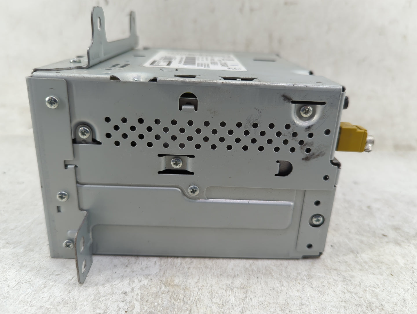 2013 Buick Verano Radio AM FM Cd Player Receiver Replacement Fits OEM Used Auto Parts - Oemusedautoparts1.com