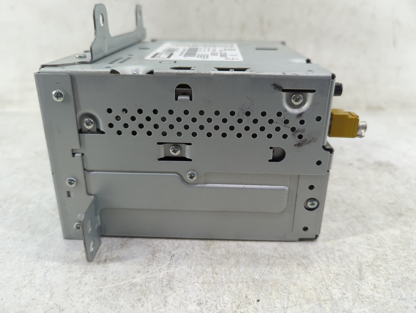 2013 Buick Verano Radio AM FM Cd Player Receiver Replacement Fits OEM Used Auto Parts - Oemusedautoparts1.com