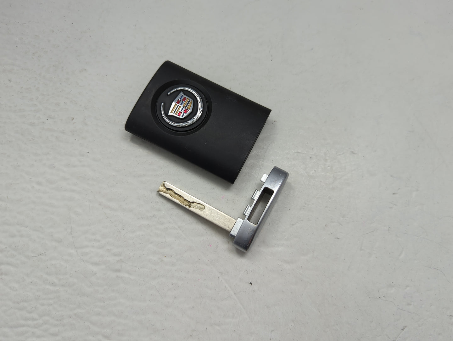 Cadillac Keyless Entry Remote Fob NBGG093UCC 22856929 4 buttons - Oemusedautoparts1.com