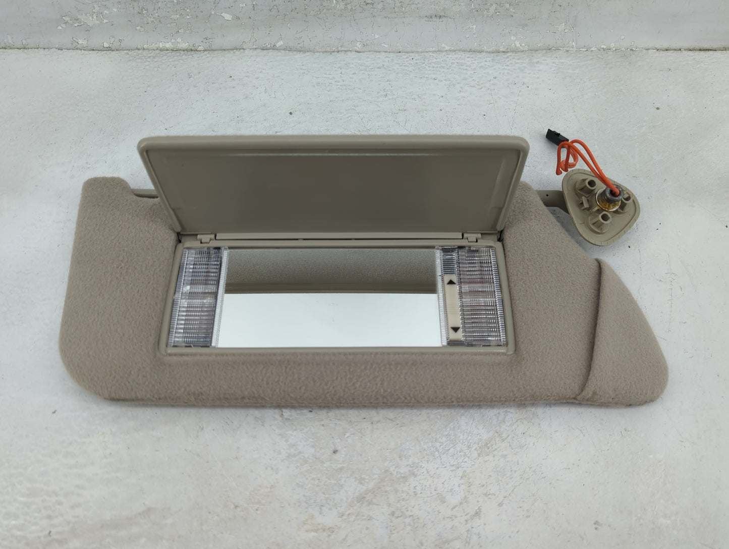 2000-2004 Cadillac Seville Sun Visor Shade Replacement Passenger Right Mirror Fits Fits 2000 2001 2002 2003 2004 2005 OEM Us