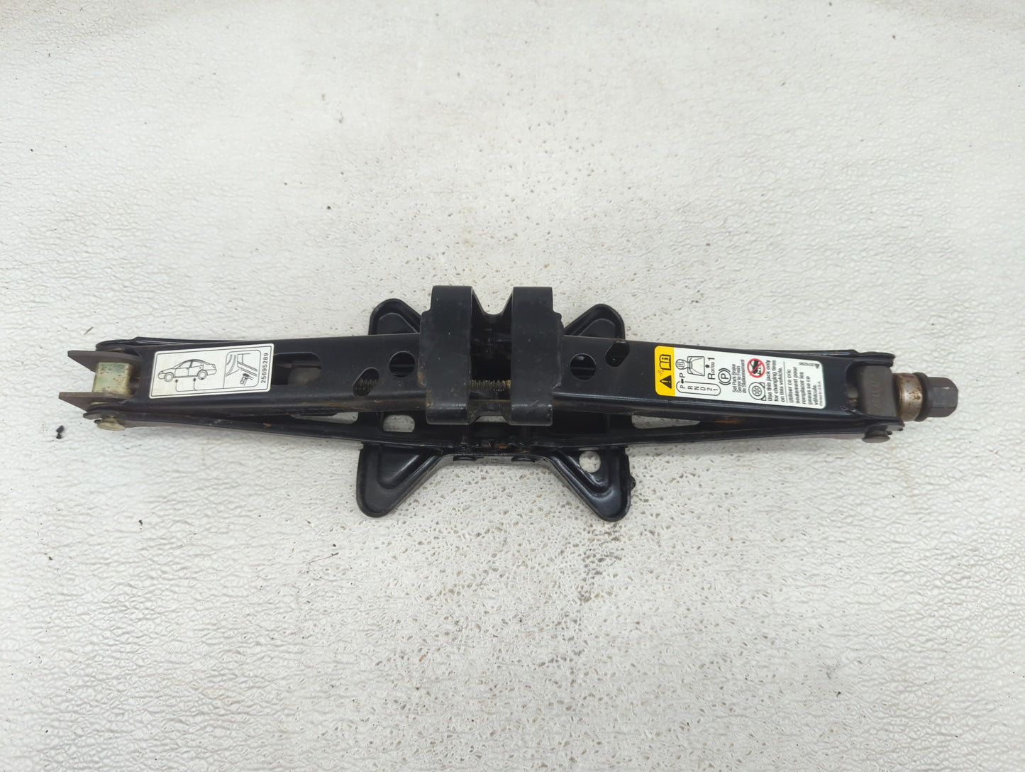 2003 Cadillac Seville Spare Scissor Car Jack - Oemusedautoparts1.com