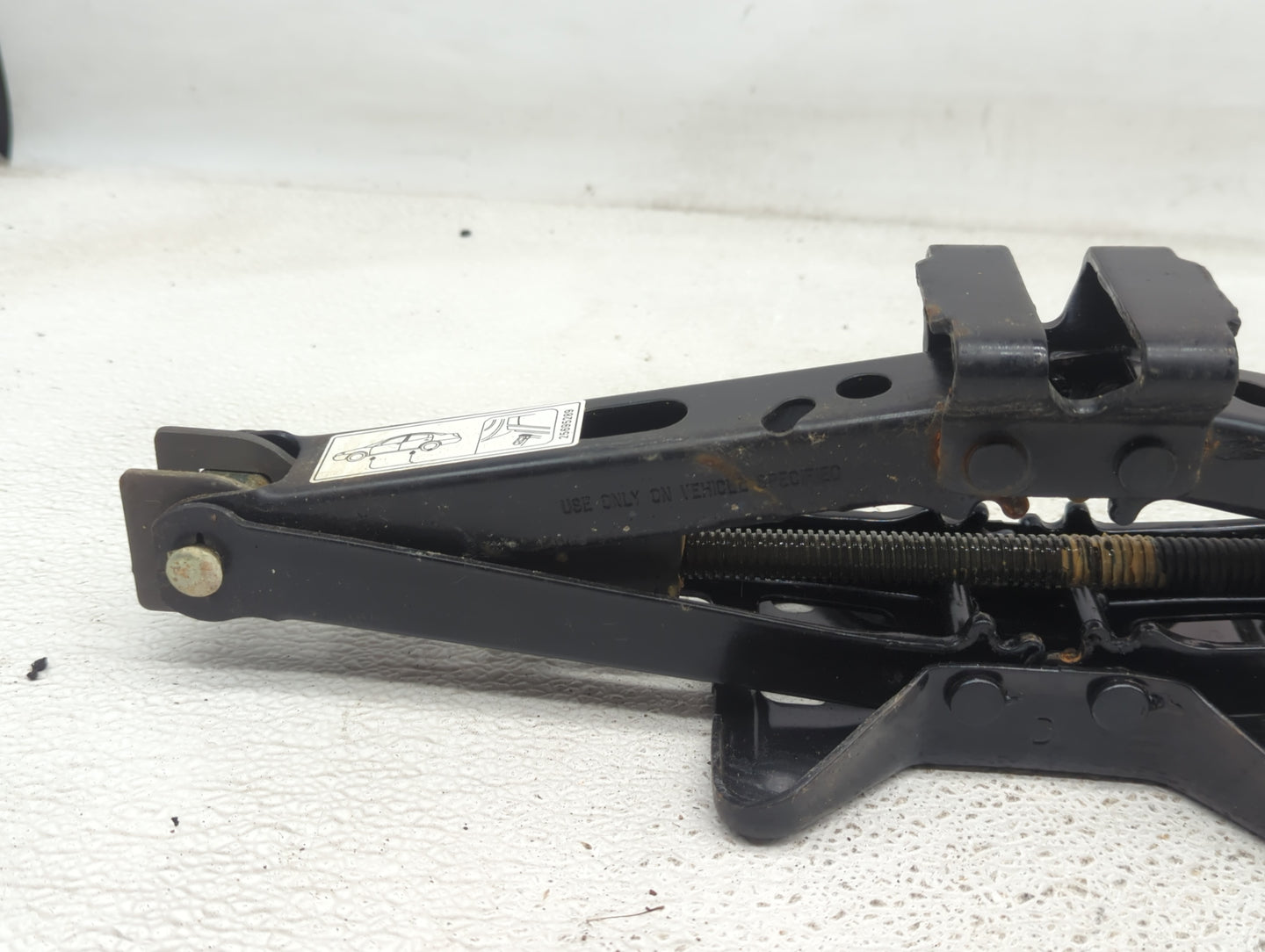 2003 Cadillac Seville Spare Scissor Car Jack - Oemusedautoparts1.com