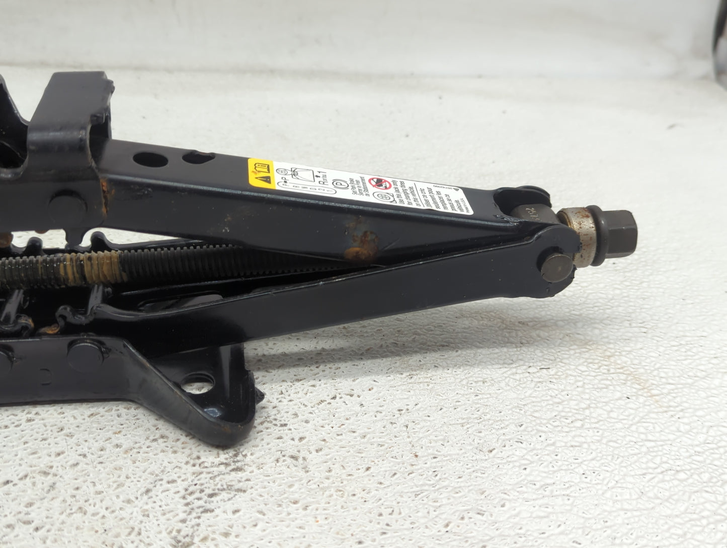 2003 Cadillac Seville Spare Scissor Car Jack - Oemusedautoparts1.com