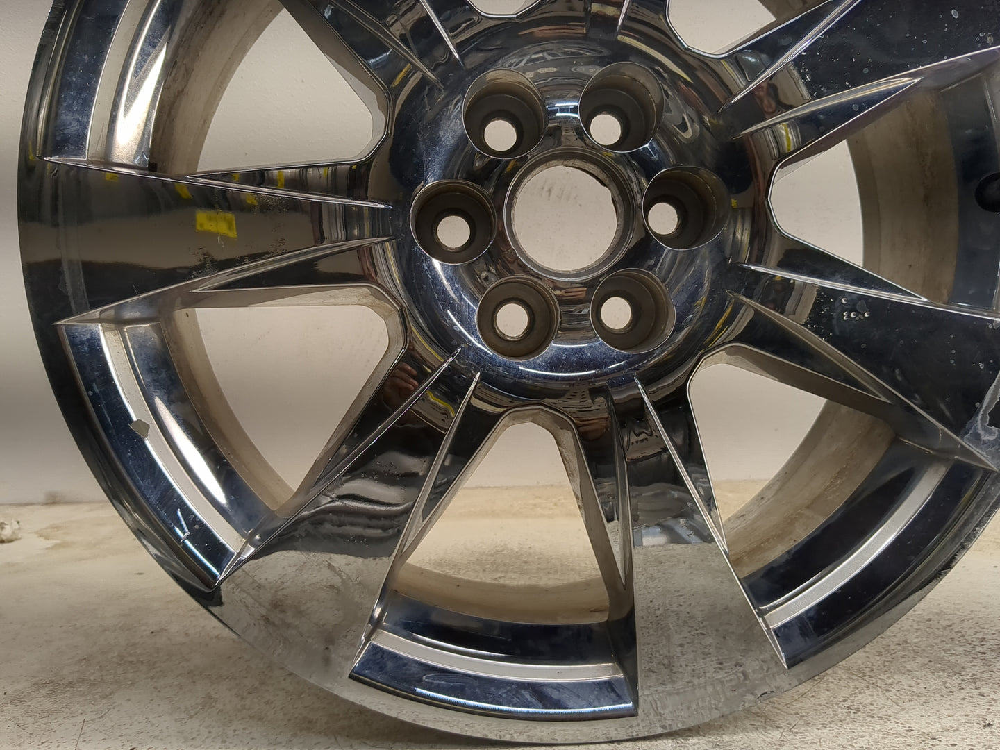 2010-2013 Cadillac Srx Oem Wheel Rim - Oemusedautoparts1.com