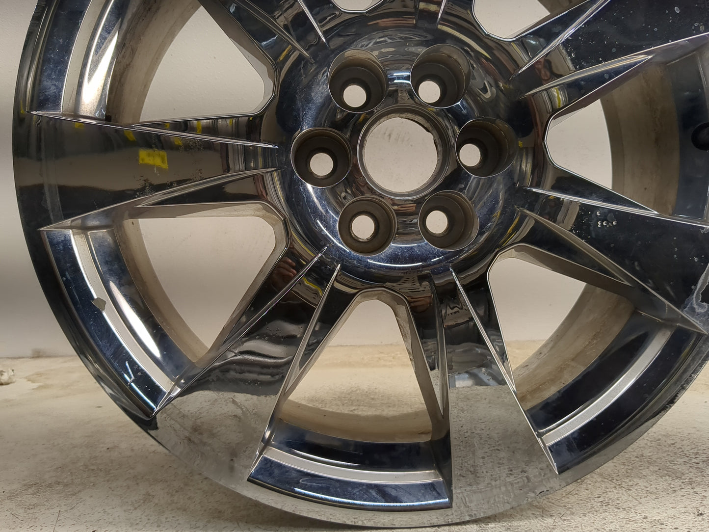 2010-2013 Cadillac Srx Oem Wheel Rim - Oemusedautoparts1.com