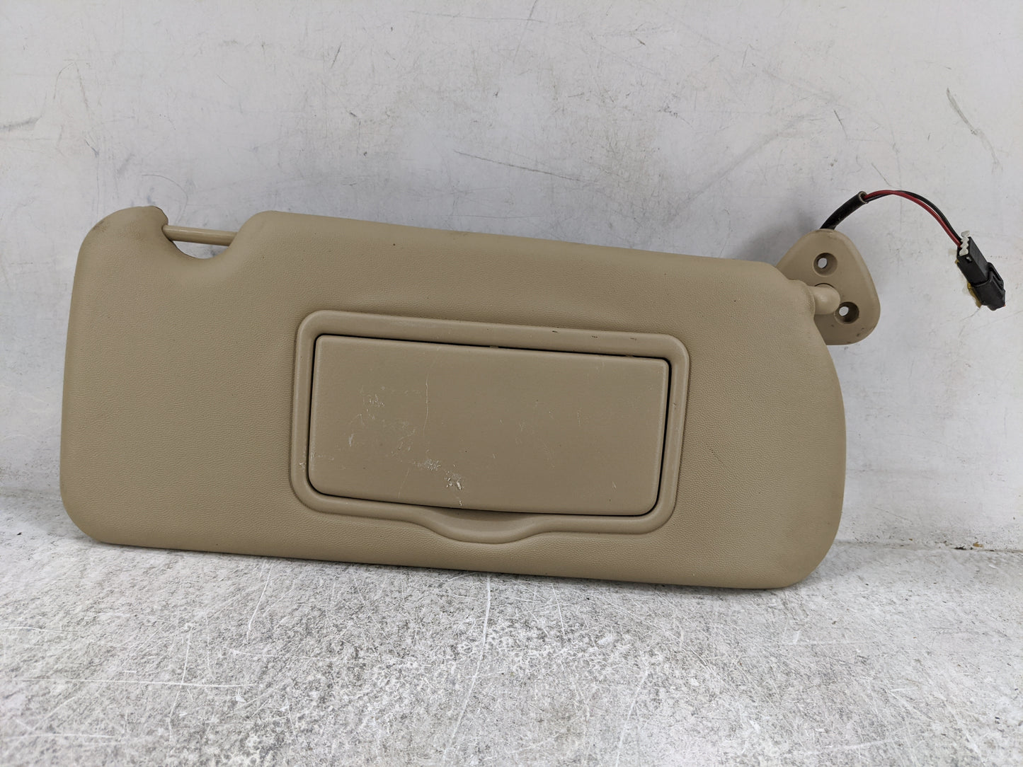 2004-2009 Cadillac Srx Sun Visor Shade Replacement Passenger Right Mirror Fits Fits 2004 2005 2006 2007 2008 2009 OEM Used A