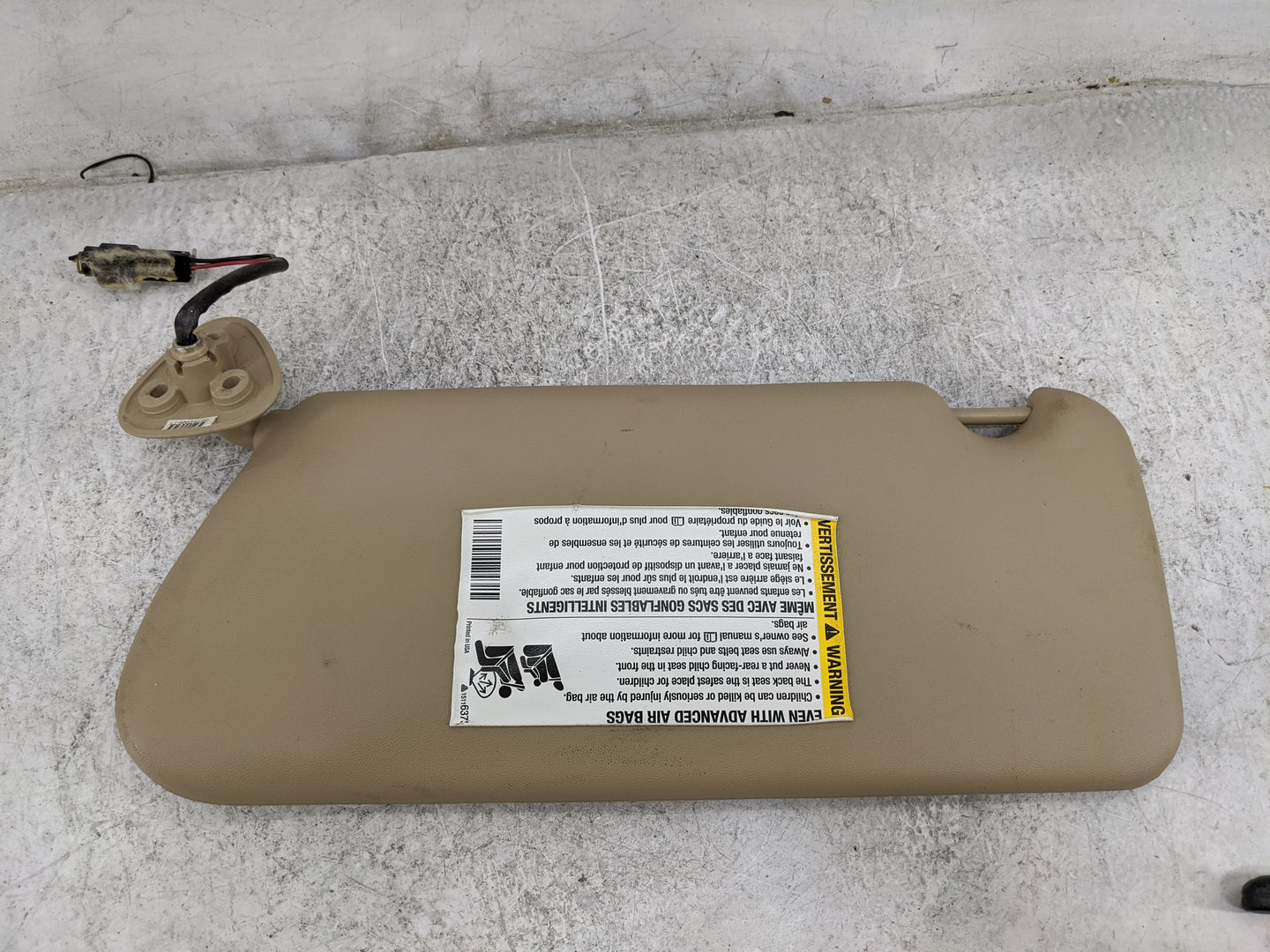 2004-2009 Cadillac Srx Sun Visor Shade Replacement Passenger Right Mirror Fits Fits 2004 2005 2006 2007 2008 2009 OEM Used A