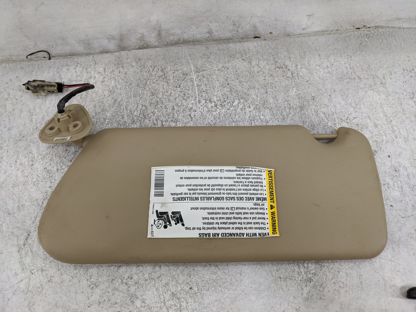 2004-2009 Cadillac Srx Sun Visor Shade Replacement Passenger Right Mirror Fits Fits 2004 2005 2006 2007 2008 2009 OEM Used A