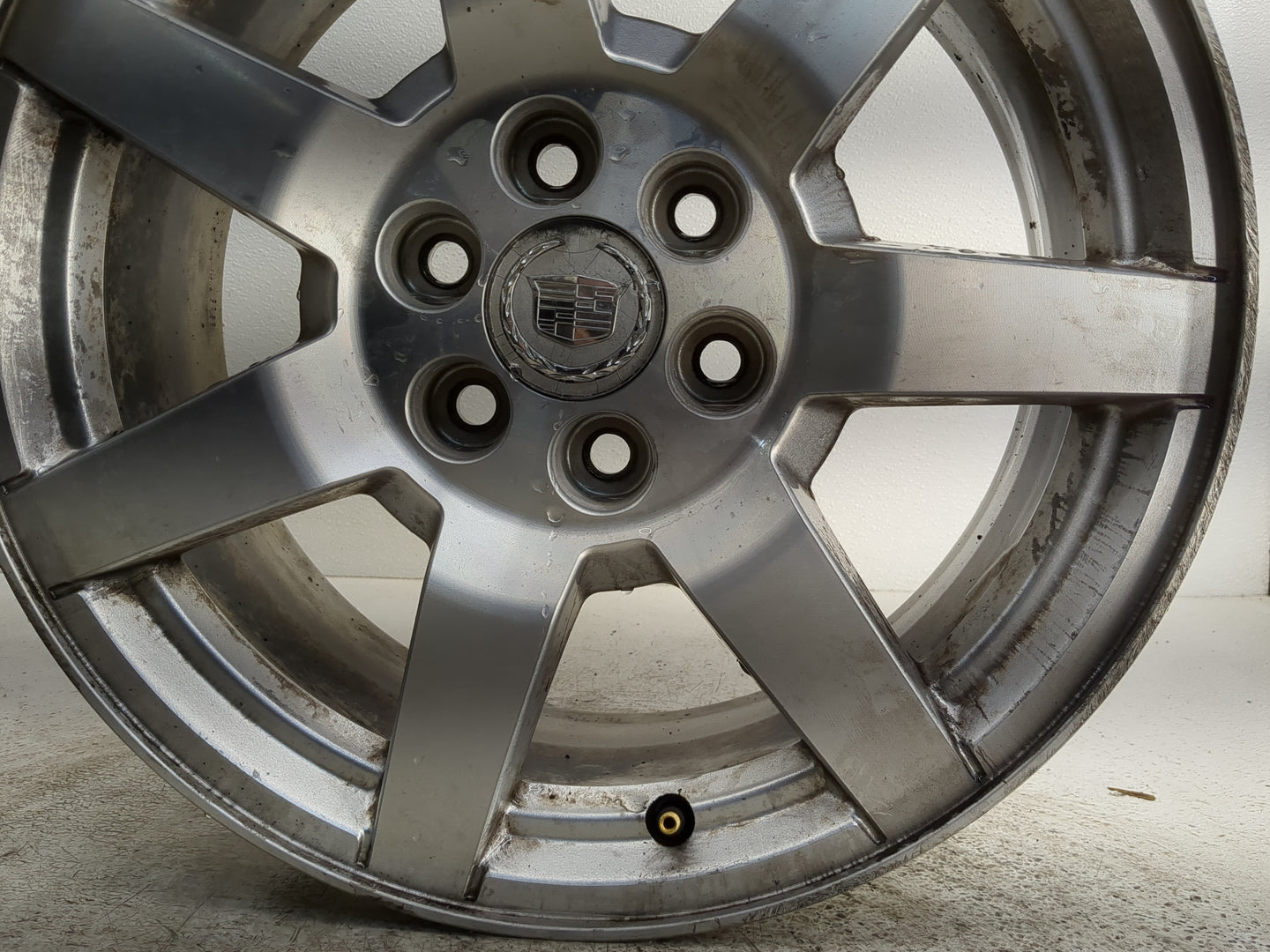 2006-2009 Cadillac Srx Oem Wheel Rim 1262304 - Oemusedautoparts1.com