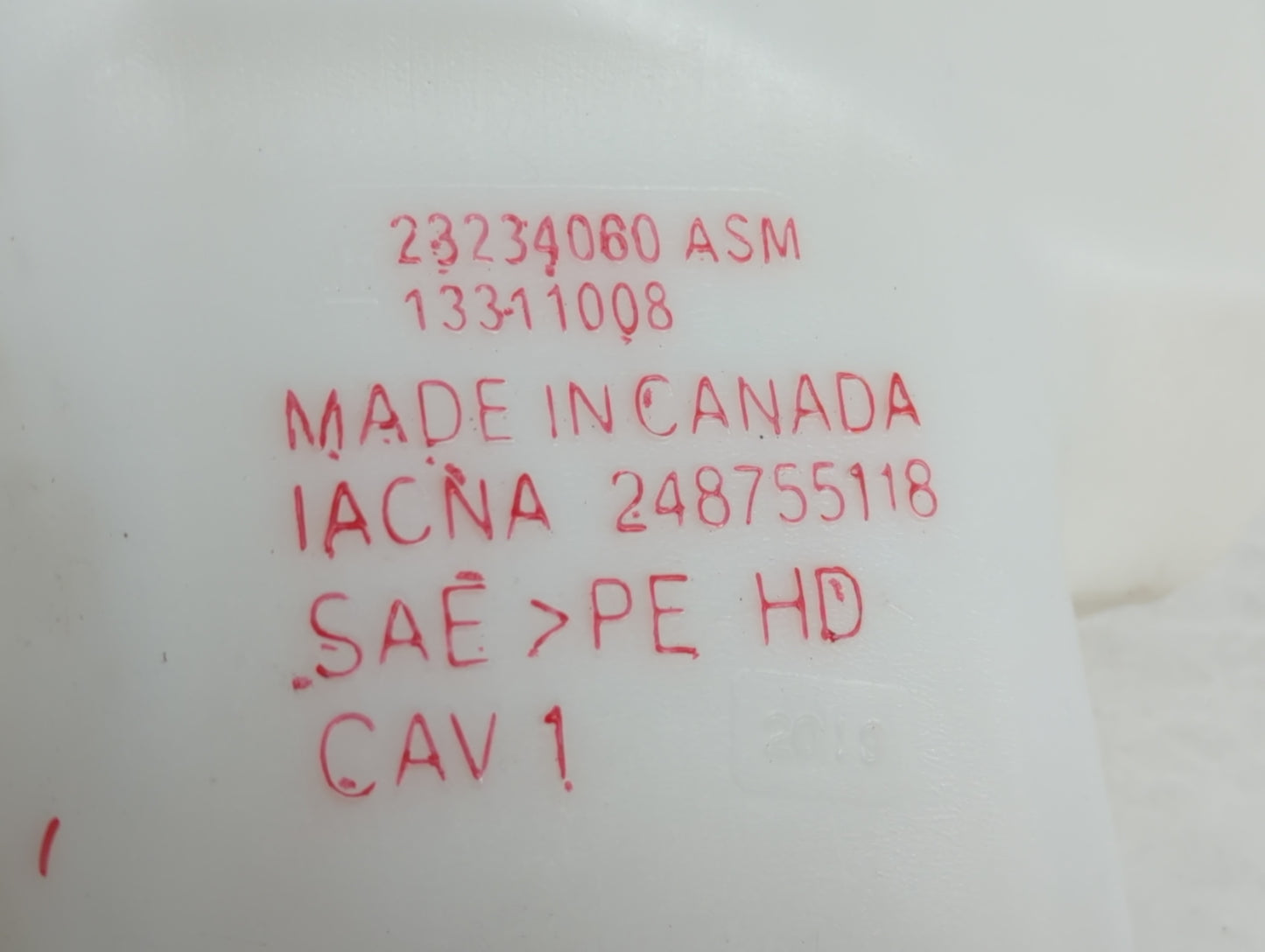 Cadillac Xts Windshield Washer Fluid Reservoir Bottle Oem - Oemusedautoparts1.com
