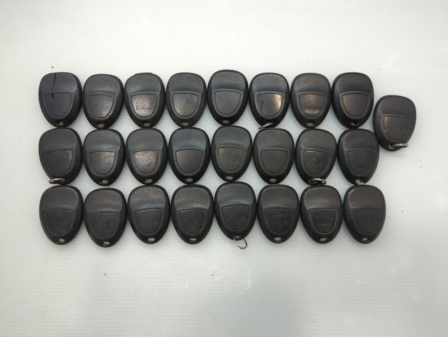 Lot of 25 Chevrolet Keyless Entry Remote Fob OUC60221 | OUC60270 MIXED - Oemusedautoparts1.com