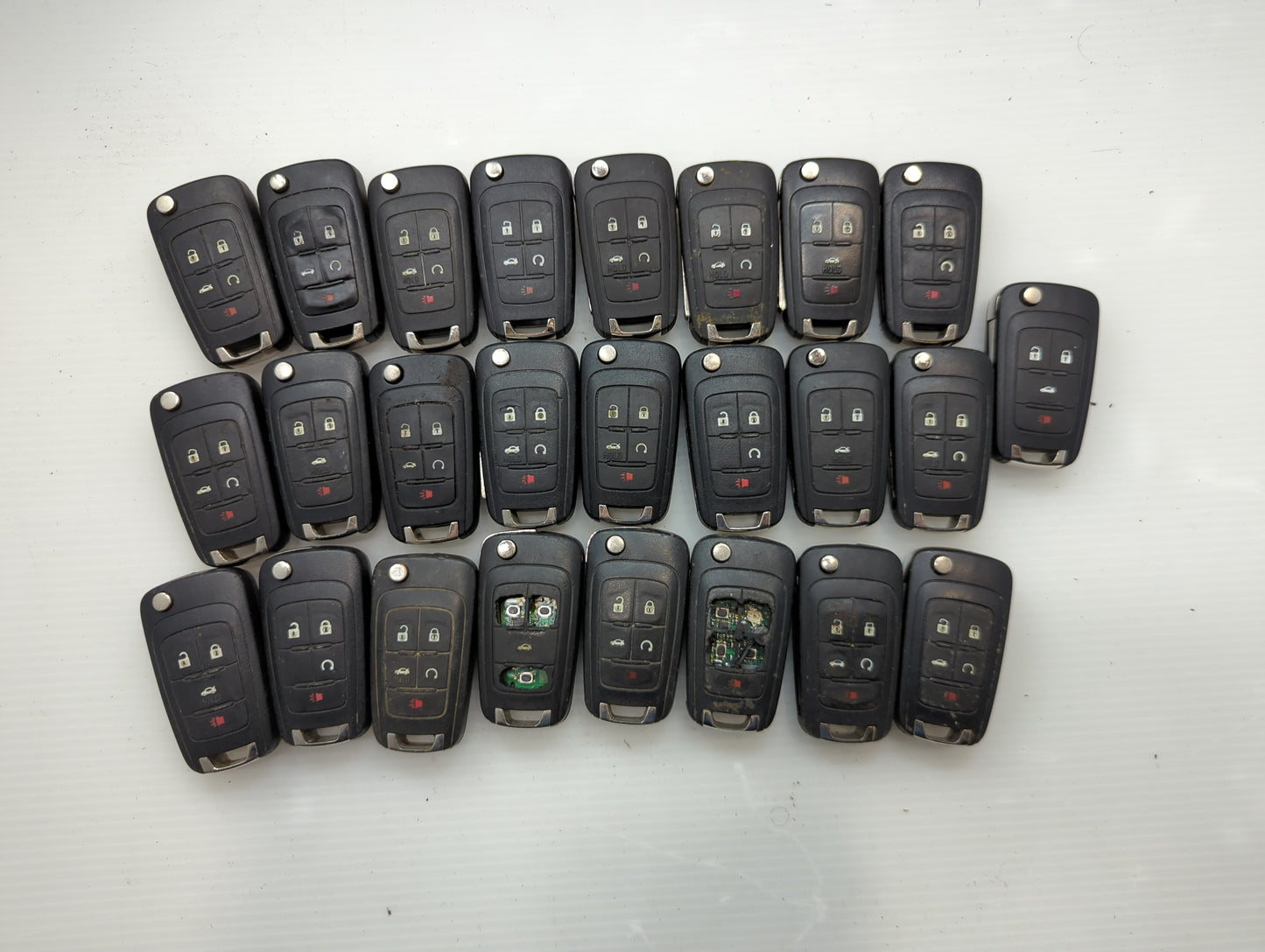 Lot of 25 Chevrolet Keyless Entry Remote Fob KR55WK50073 | OHT01060512 - Oemusedautoparts1.com