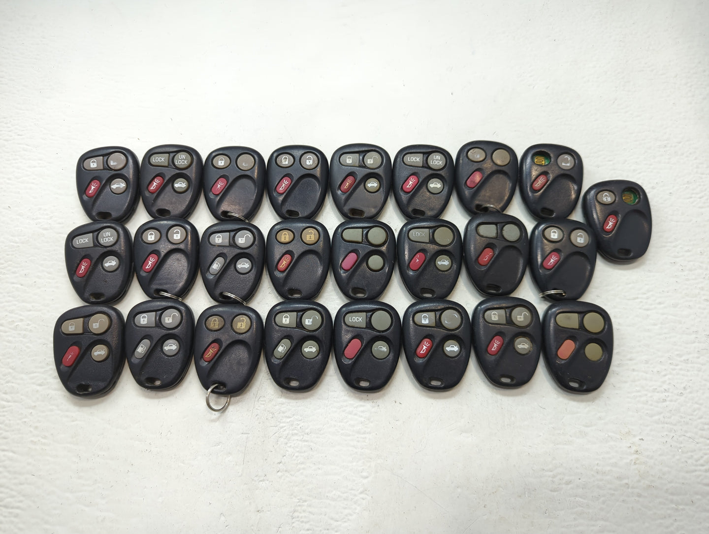 Lot of 25 Chevrolet Keyless Entry Remote Fob KOBLEAR1XT | MYT3X6898B | - Oemusedautoparts1.com