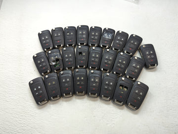 Lot of 25 Chevrolet Keyless Entry Remote Fob OHT01060512 | V2T01060512 - Oemusedautoparts1.com