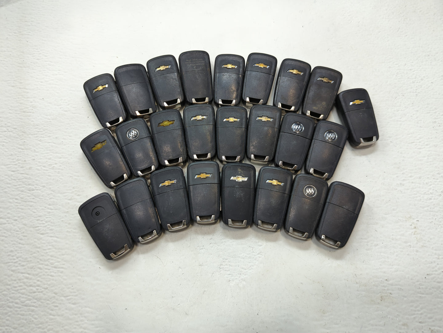Lot of 25 Chevrolet Keyless Entry Remote Fob AVL-B01T1AC | OHT01060512 - Oemusedautoparts1.com
