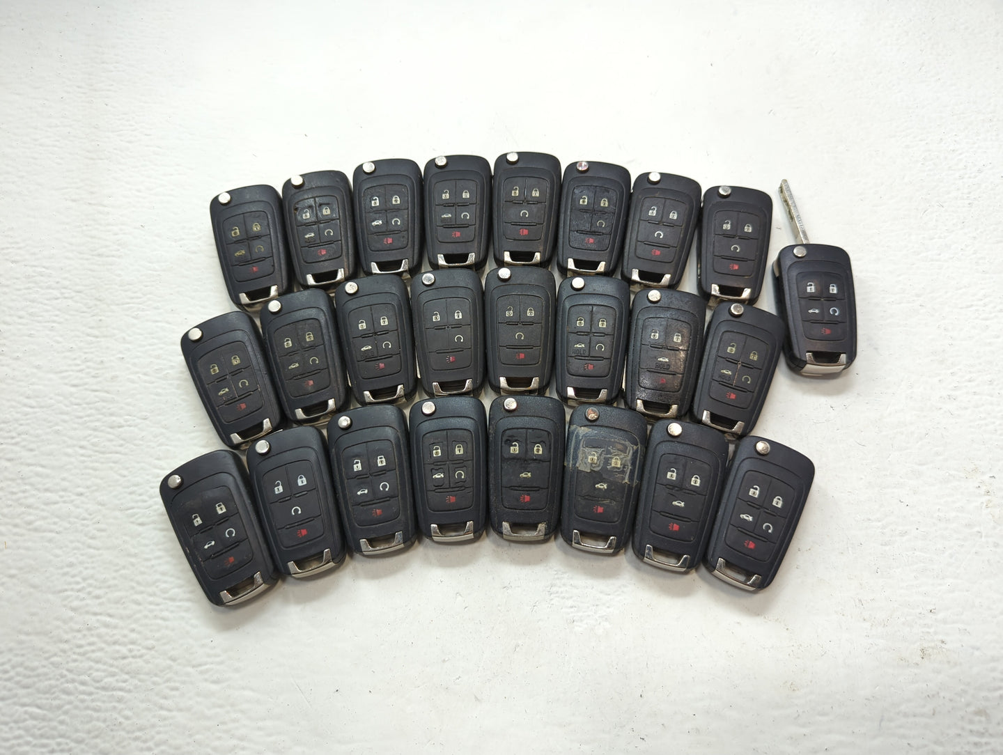 Lot of 25 Chevrolet Keyless Entry Remote Fob OHT01060512 | KR55WK50073 - Oemusedautoparts1.com