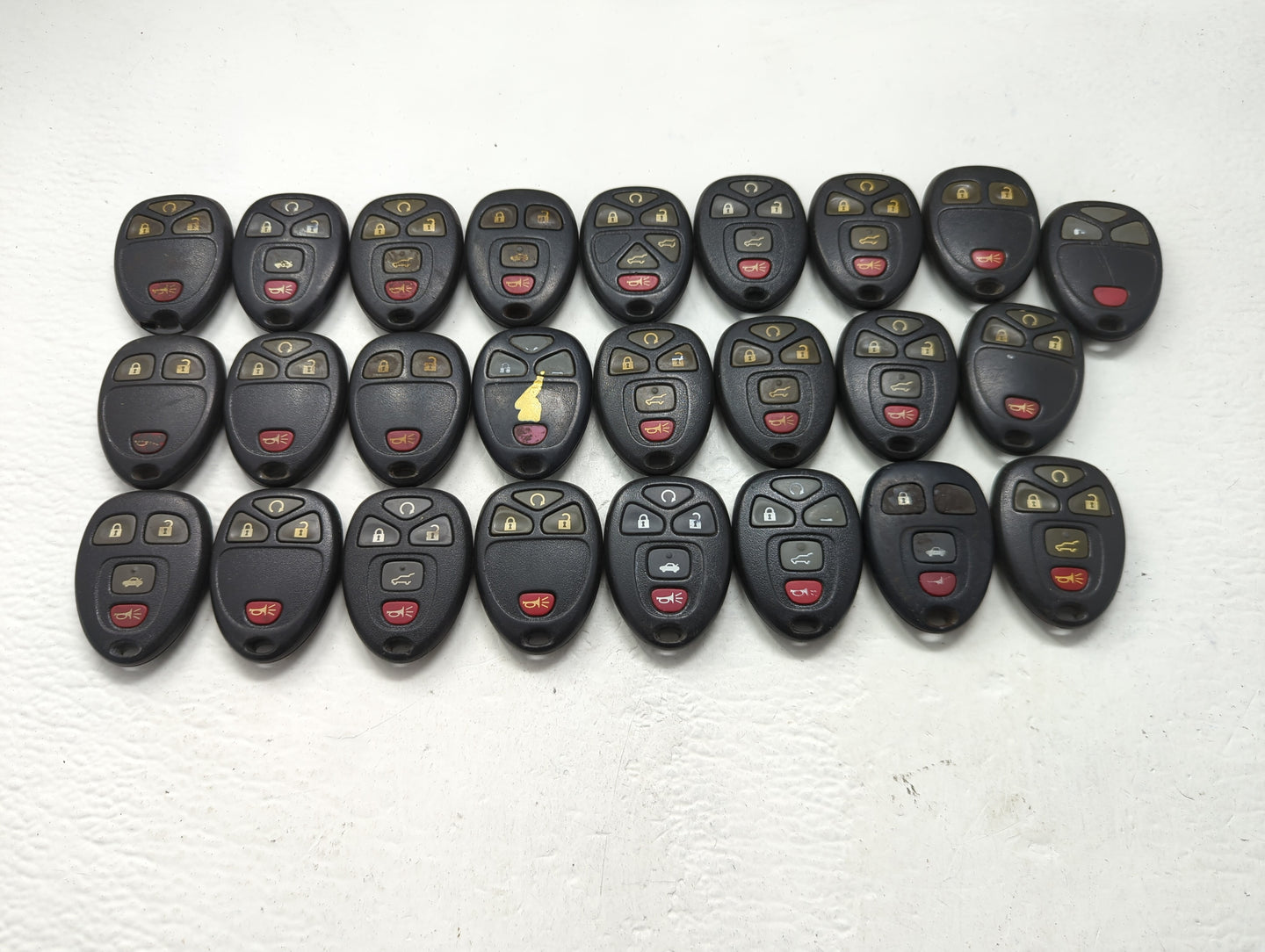 Lot of 25 Chevrolet Keyless Entry Remote Fob OUC60221 | OUC60270 - Oemusedautoparts1.com