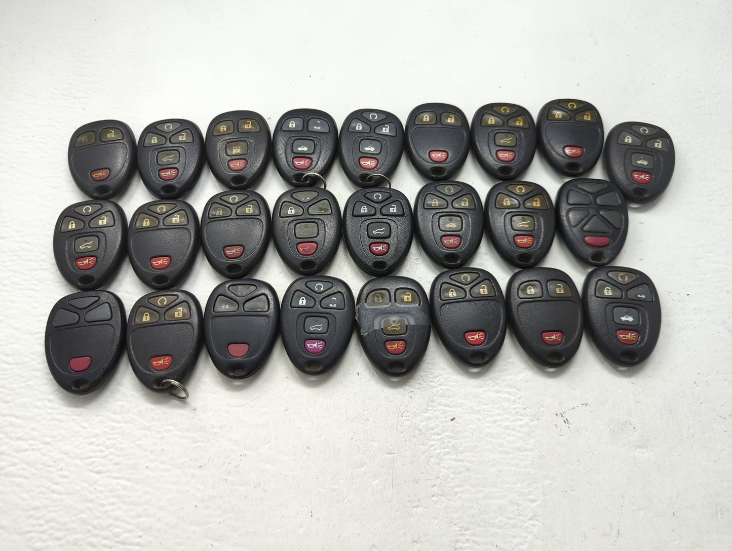 Lot of 25 Chevrolet Keyless Entry Remote Fob OUC60221 | OUC60270 MIXED - Oemusedautoparts1.com