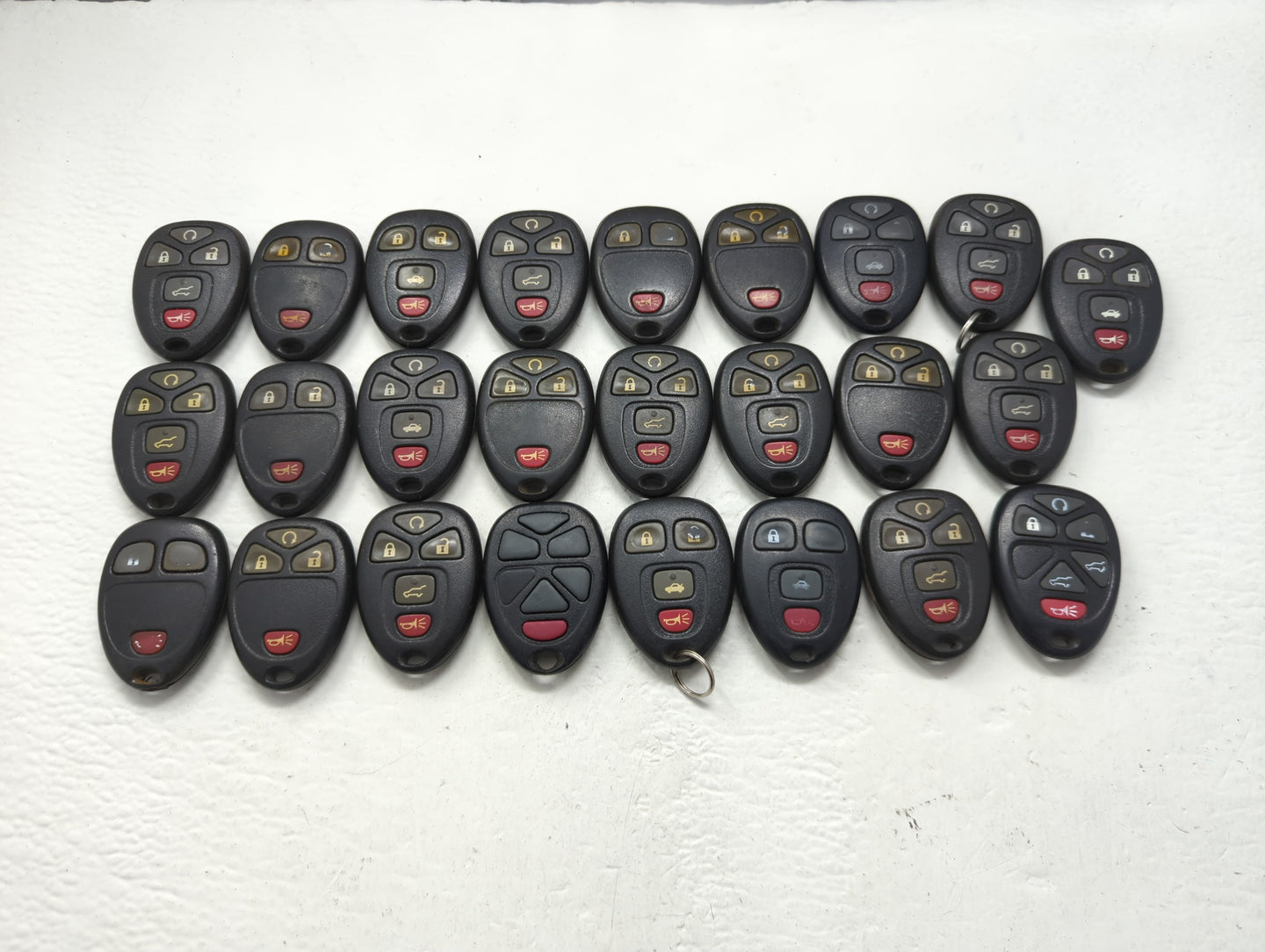 Lot of 25 Chevrolet Keyless Entry Remote Fob OUC60221 | OUC60270 | - Oemusedautoparts1.com