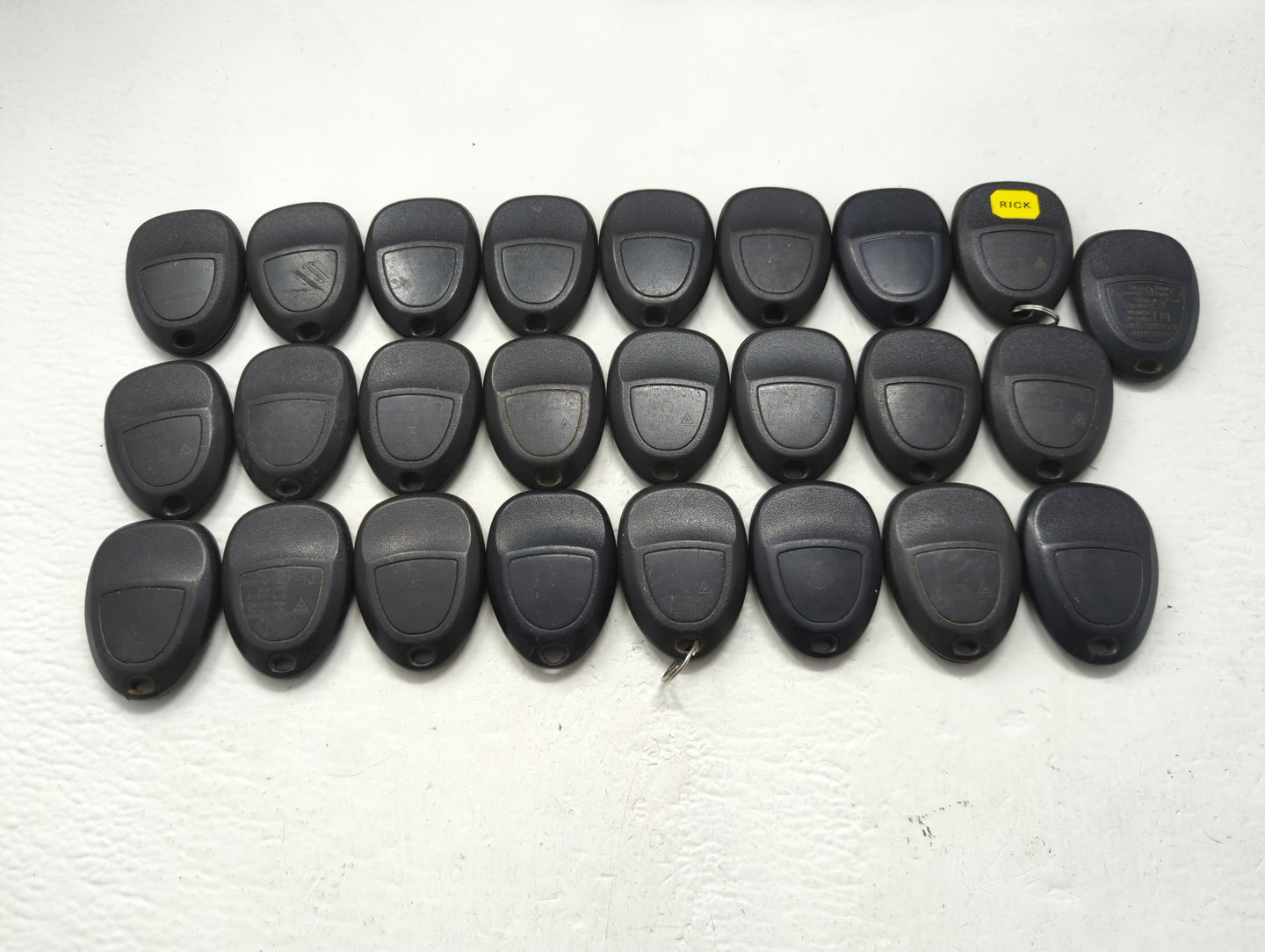 Lot of 25 Chevrolet Keyless Entry Remote Fob OUC60221 | OUC60270 | - Oemusedautoparts1.com