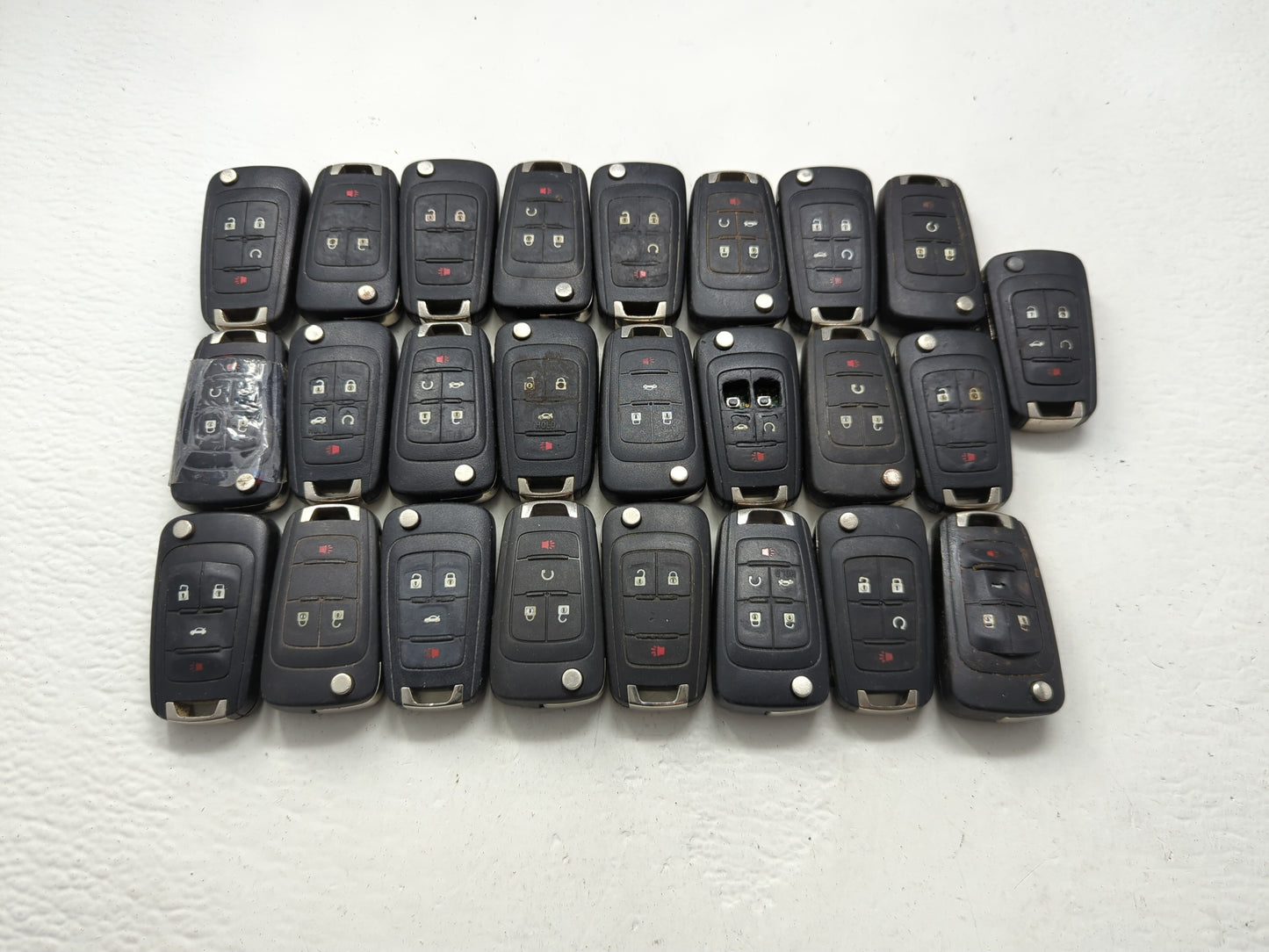 Lot of 25 Chevrolet Keyless Entry Remote Fob MIXED FCC IDS MIXED PART - Oemusedautoparts1.com