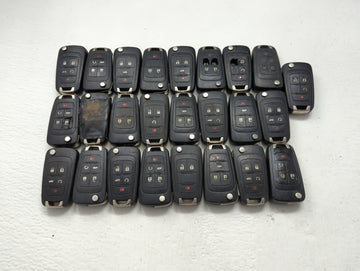 Lot of 25 Chevrolet Keyless Entry Remote Fob MIXED FCC IDS MIXED PART - Oemusedautoparts1.com