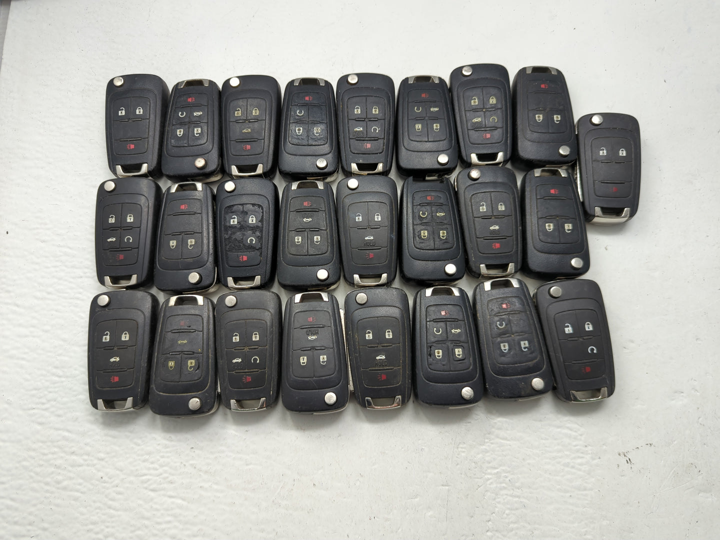 Lot of 25 Chevrolet Keyless Entry Remote Fob MIXED FCC IDS MIXED PART - Oemusedautoparts1.com