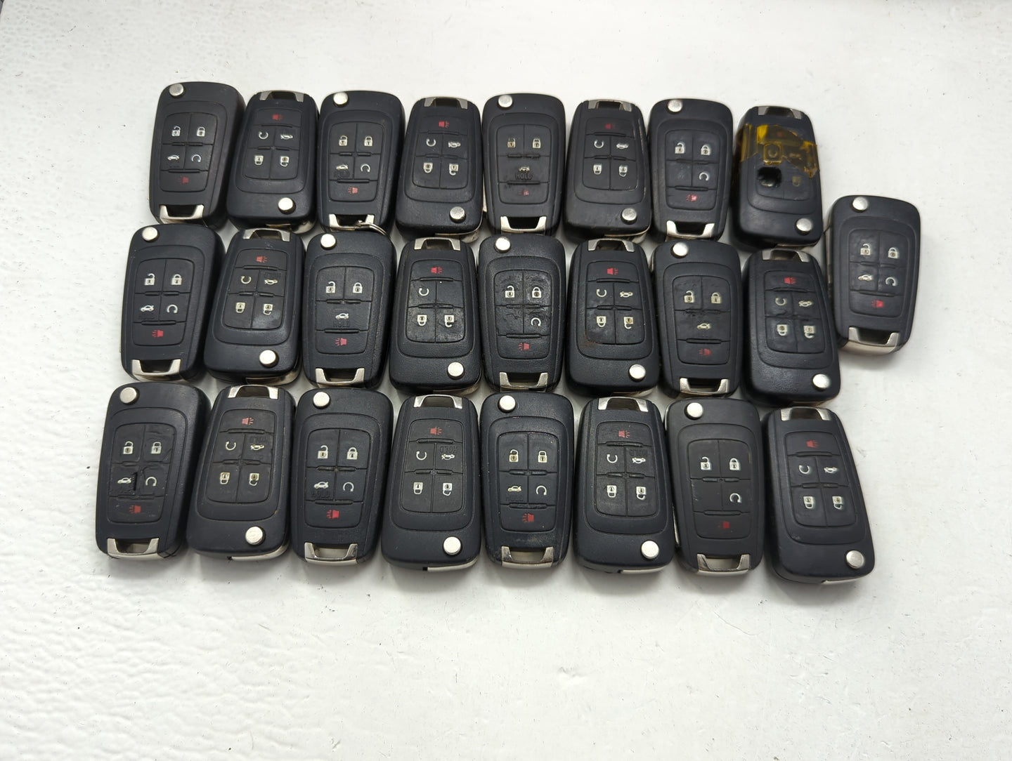 Lot of 25 Chevrolet Keyless Entry Remote Fob P409MK74940931 | - Oemusedautoparts1.com