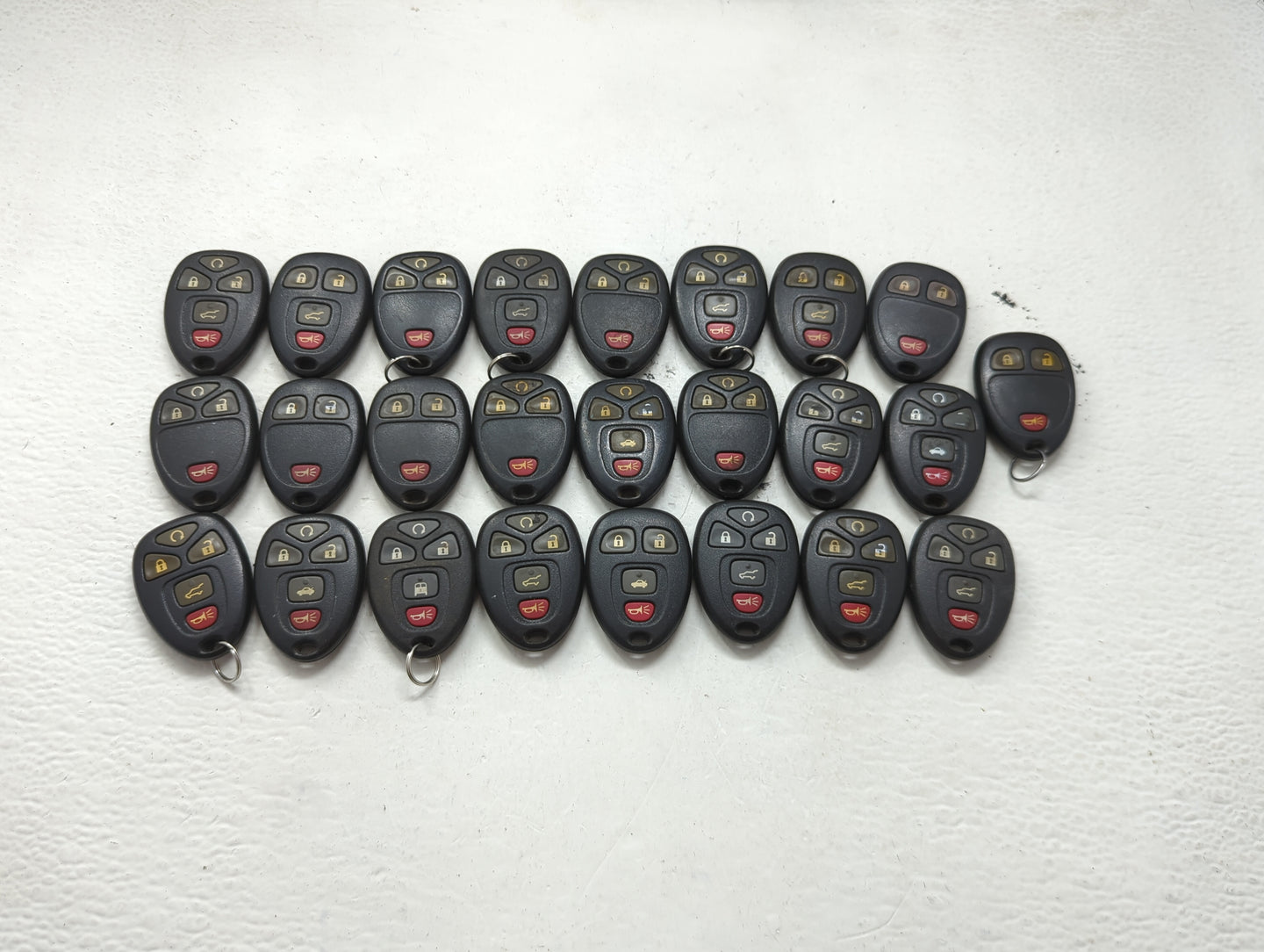 Lot of 25 Chevrolet Keyless Entry Remote Fob OUC60221 MIXED PART NUMBERS 1417932 - Oemusedautoparts1.com